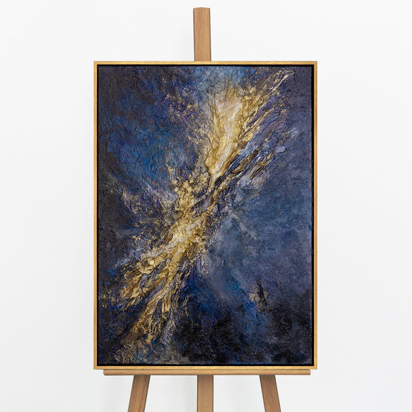 Handgemaltes Acrylbild „Silberne Tiefe" auf Staffelei – kosmischer Goldstrom auf Blau & Violett, schwarzer Goldrahmen, 50x70 cm