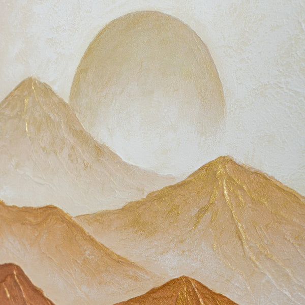 Goldene Sonne über Terrakotta-Bergen – klare Schichtkomposition handgemalt auf Acryl
