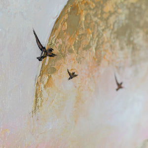 Goldene Reliefstruktur der Sonne über türkisem Meer – handgefertigte Acrylmalerei auf Leinwand