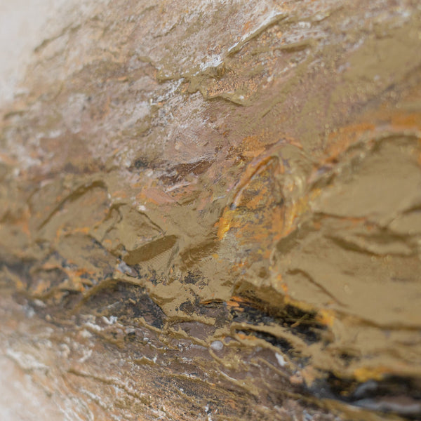 Wandbild das bei jedem Blick neue Details zeigt – Goldwelle über Holzmaserung handgemalt 