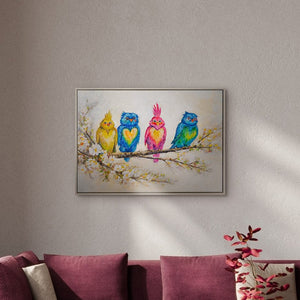 „Vogelgesellschaft" im modernen Wohnzimmer – buntes handgemaltes Eulenbild als fröhliche Wanddeko