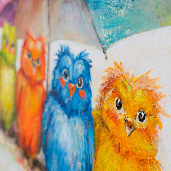 Bunte Eulen mit strukturierter Acrylmalerei – Detailaufnahme des handgemalten Kinderbildes