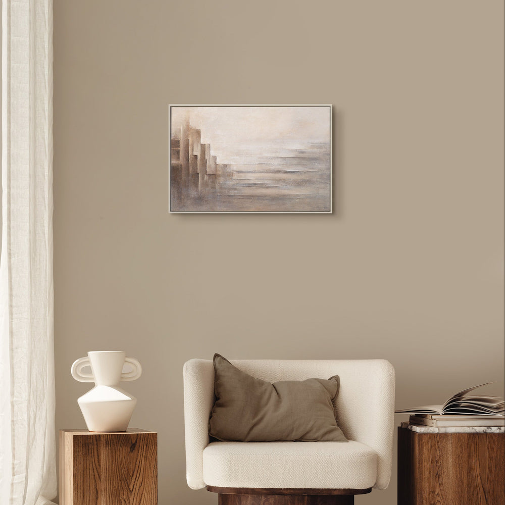 Minimalistisches Gemälde „Grenzen der Illusion" im modernen Wohnzimmer – neutrale Wanddeko in Beige und Grau