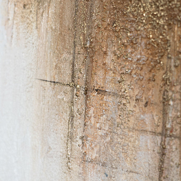 Abstrakte vertikale Struktur auf Leinwand in Beige und Ocker, Detailaufnahme