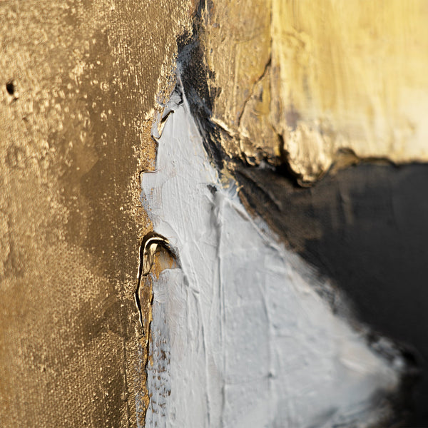 Detail des Gemäldes „Goldene Fragmente" – breite Spachtelzüge in Gold, Grau und Schwarz 