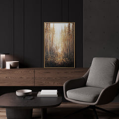 Waldgemälde „Waldglanz" im modernen Wohnzimmer – warme Naturwanddeko in Gold und Braun