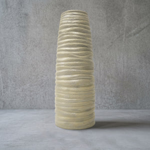Porzellanvase handbemalt in Cremeweiß, 30,5 cm