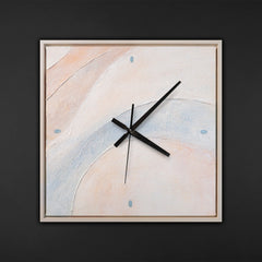 Wanduhr modern quadratisch – Lautlose Designer Wanduhr in Pastell, Rosa und Blau mit weißem Rahmen