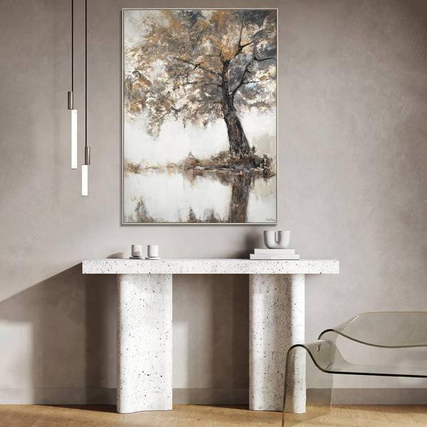 Bild über einem weißen Konsolentisch