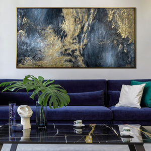 Abstraktes Bild in Gold Grau über Sofa | moderne Raumgestaltung